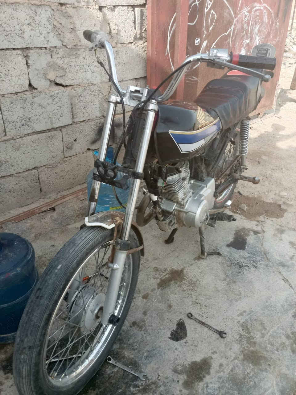 دراجه للبيع ب 450 ***********
