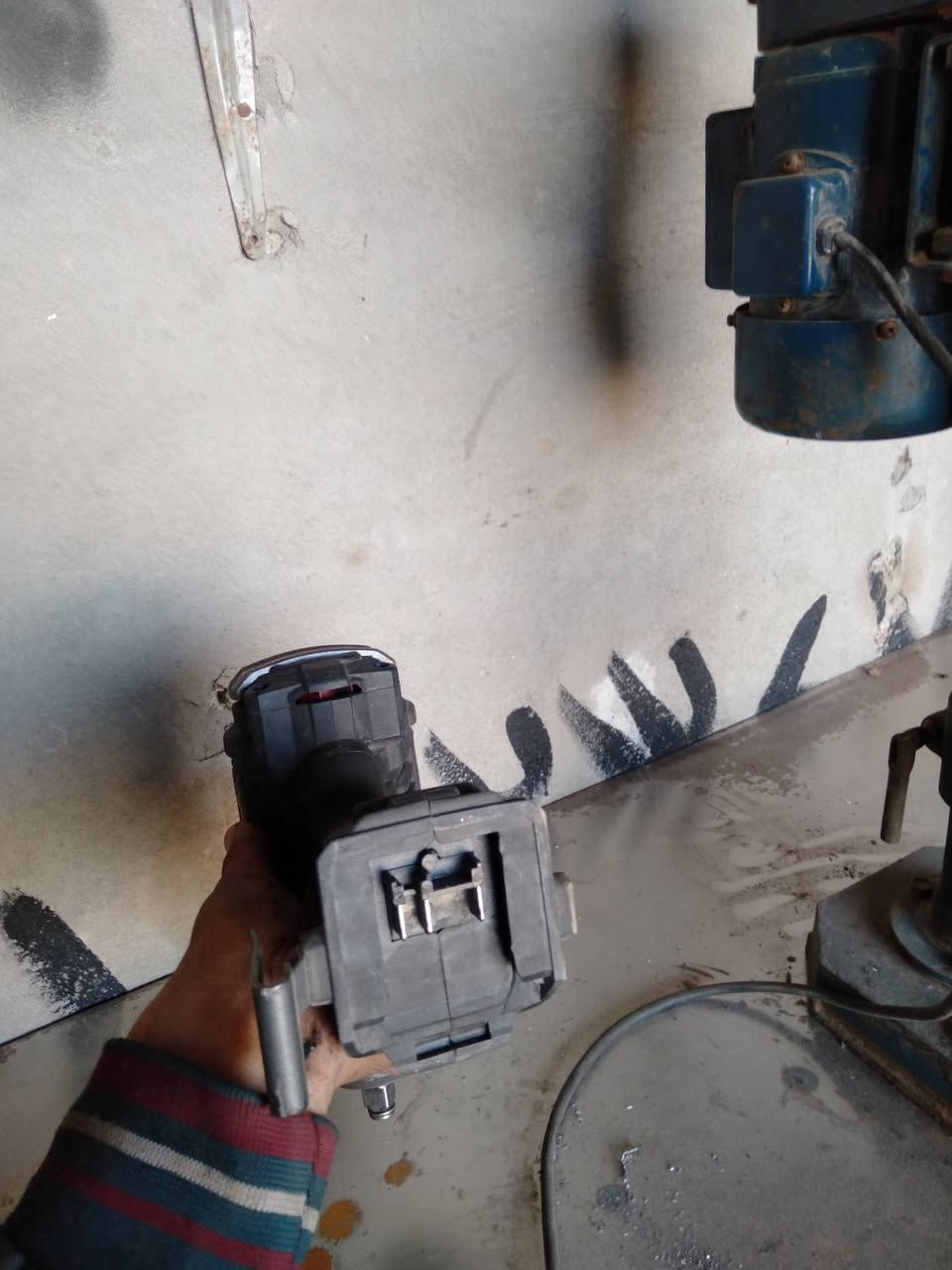 دريل بارك سايد 1356 نيوتن شرط الشغل سبب البيع عندي ثنين وهذا ما احتاجه وربي وحش مو دريل سعره ٥٥ الف فارغ توصيل ماعندي مكاني بابل تجي تفحص يله تأخذه 
***********
