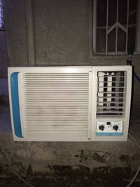 مكيف ميديا 2 طن بلادي ممفتوح نضيف جدا للبيع السعر 300 للتواصل 07731025...