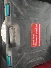 كابسة ترامل من ١٦ الى ٣٠٠ استعمال جدا قليل السعر ٢٥٠ تواصل عبر الصفحه ...