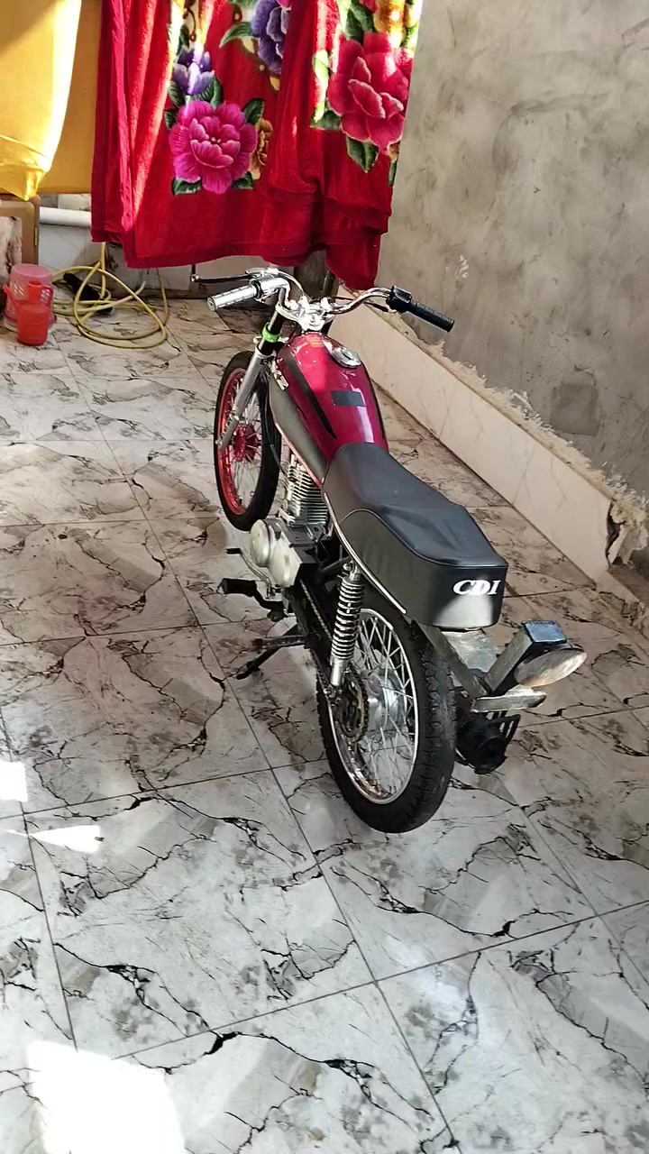 سلام عليكم دراجه ايراني نامه مديل 23 ادوات مكفوله من السرقه احك رقم الشاصي كدامك دراجه مرتبه وما بيه نقص السعر 550 وبيه مجال *********** مكاني البصره ابو صخير ( بدون سيبايه بدون احراج)
