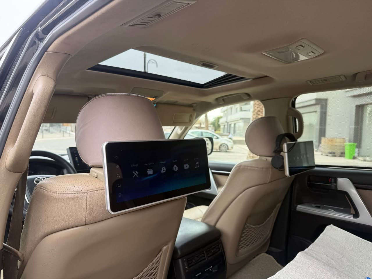 وەنەوشە 
مۆدیل ٢٠١١شکلی گۆراوە بە ٢٠٢١لەسەر ساغی 
سفری شەرکەیە 
دوپەلە بجوک ساردی هەیە 
بەناوی خۆمەوەیە 
مەکینەی کراوەتەوە بی سەرف بی  بوخار
سعری 317مەجالی کەمی تیدایە 
*********** كركوك, العراق
