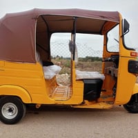 تكتك لبيع 20/ شهر /6 /رقم وسنويه باسمي السعر 6 و700 وبيها مجال العنوان...