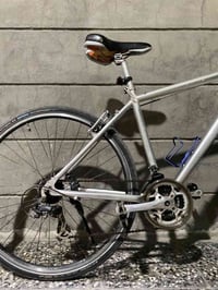 ترحال • فريم ٢٨ المنيوم • شيمانو ٣×٧