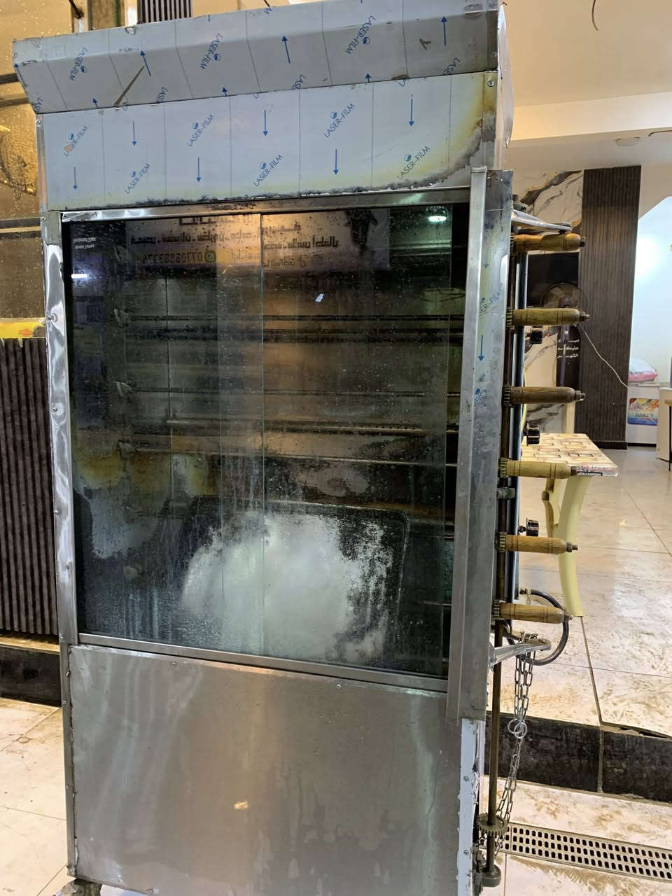 شواية دجاج 6 شيش كامله ادوات نقص فقط الماطور نضيفه جدا مكاني بغداد الغزاليه السعر 250 الف 

*********** متوفر وتساب
