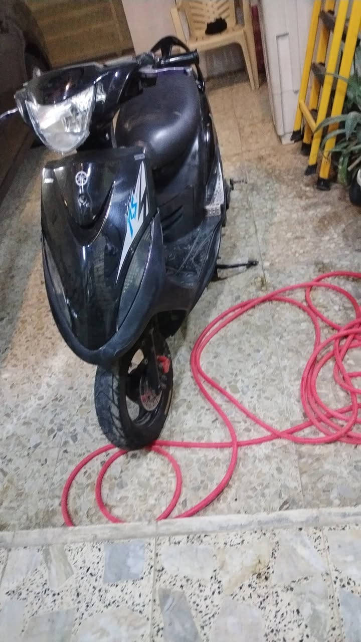 سلام وعليكم دراجة للبيع ماكس عدلة نضيفة وحلوه واي نقص مابيهة ودبلات شغالة سعر 500 وبيهة مجال لطيبين بكاني بغداد الشعب الجمعيات قرب عمار ابو دهن رقمي *********** لو تجي خاص
