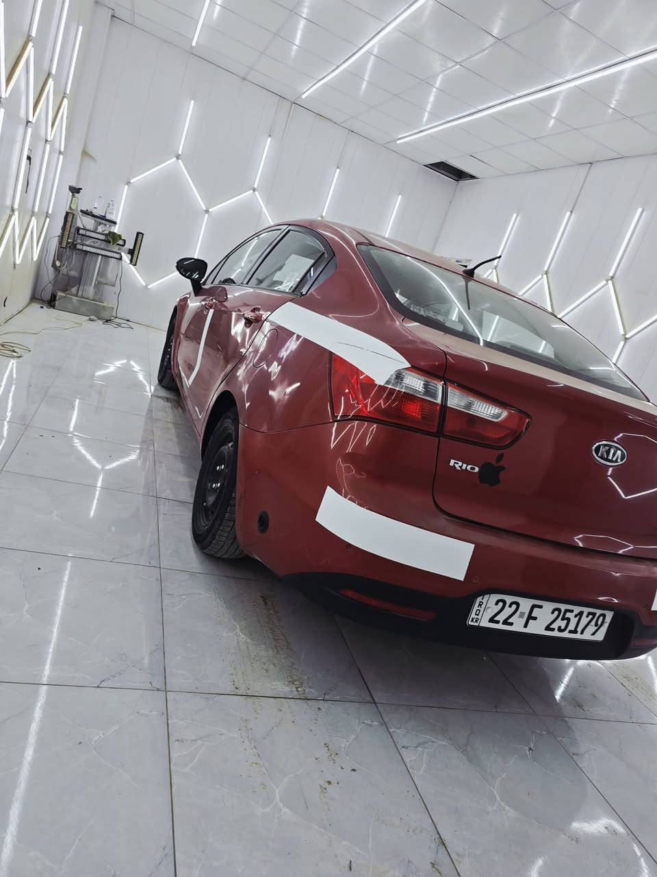 للبيع – كيا ريو 2012ورد خليجي 

▪️ الحالة: بدون حادث 
 السونار مرفق  
- محرك 1600 (دوش – قطرتين)
- تحكم ستيرن
- مرايات شفط
- إشارات مرايات
- حساس خلفي 
- فول عدا البصمه والفتحه
-بلوتوث اوكس منفذ شحن
-تجوه وسطيه بلاديه 
- اربع جام كهرباء +نضام ايكو 
-حداديه جديده 
-منضومه غاز +بانزين 
-تبريد ثلج+تدفئه شغال

▪️ العداد: 135
▪️ الرقم: اربيل دولي كامل وباسمي
▪️ السنوية: غير منتهية الصلاحية
▪️ الوارد: خليجي

 السعر: 85 وقابل للتفاوض البسيط للجادين فقط

📞 للاتصال والاستفسار: خاص أو اتصال مباشر
***********
