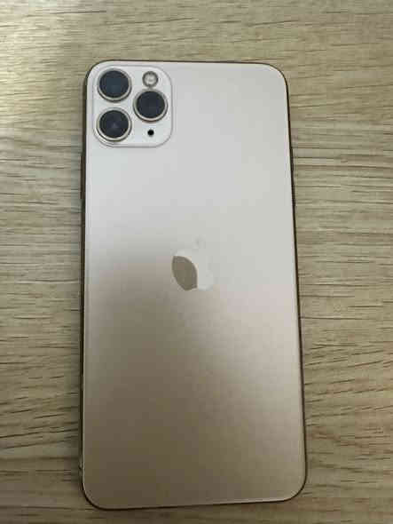 السلام عليكم 
ايفون ١١برو ماكس ذ٦٤ بطارية٧٤ الجهاز نضيف الظهر مبدل 
مكاني بغداد الجديدة *********** السعر٢٥٠وبي مجال
