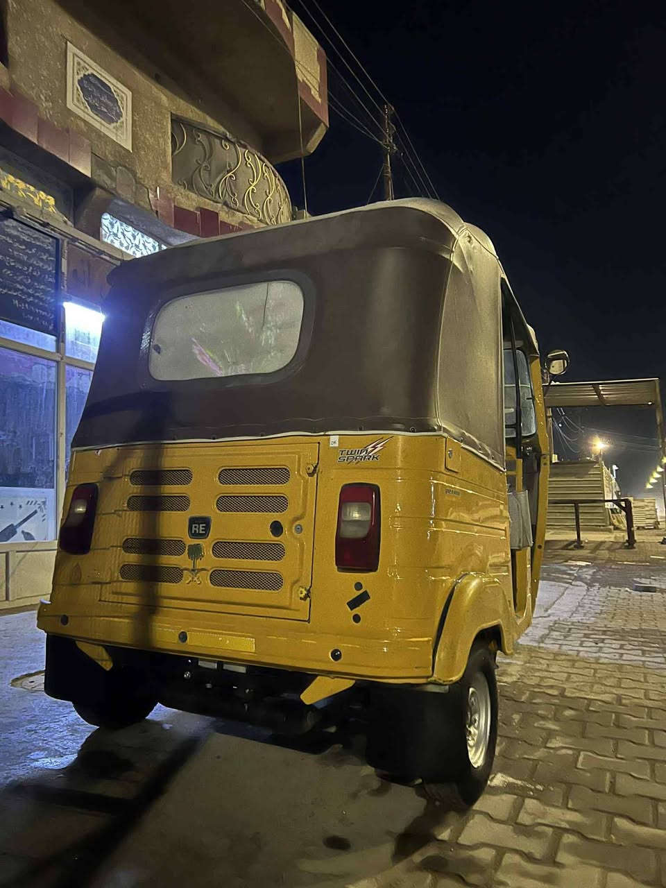 سلام عليكم تكتك للبيع موديل 20  تكتك خير من الله  مكانهه ابو غريب السعر 8 قفل  متواجد خاص  *********** رقمي
