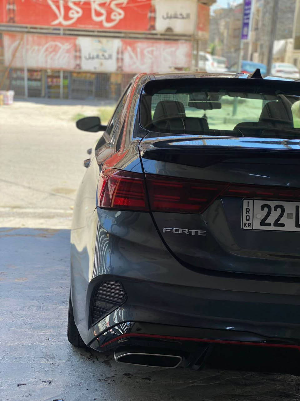 ‏كيا فورتي GT

محرك  1600 تيربو 

موديل 2022

الضرر قبغ الجنطه مبدل ومصبوغ والدعاميه الخلفيه 
وهنا بلعراق صار بيها صبغ الدعاميه الاماميه واتبدلت وطك ايرباك الستيرن

الموصفات GT : 

🛑كشنات جلد ومخمل 

🛑شفتات ستيرن 

🛑زنون اصلي لايت عدسة 

🛑كير dct دبل كلچ بلادي مو cvt 

🛑سستم صوت صالنصات 

🛑دركة حرف D مكتوب عليه GT 

🛑ردارات امامي + خلفي + جانبي 

🛑تبريد قطعتين امامي + خلفي 

🛑تشغيل بصعد + بصمة 

🛑هندبريك بصمة 

🛑شاشة كار بلي + كامرة 

🛑نظام توقف ذاتي + تحديد مسار + سياقة ذاتية 

🛑عداد المسافة  36 الف قابل للزياده

🛑ويل كب اني مبدله ع مود الطسه + تخم تاير جديد 

🛑سبايدر خلفي جنطة +سبايدر جامة خلفية  

-------------------------------------------------
السيارة رقم اربيل بسم شركة تريد تحويل او وكالة حاظر 
-------------------------------------------------

مكان السيارة بغداد 
-----------------

السعر 155 ورقه وبيها مجال بسيط

------------------------------------------------
الرقم 
***********
*********** بغداد, العراق
