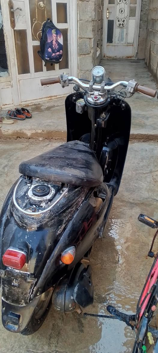 عبد الحليم للبيع دراجه حلوه نص هندر تشتغل مكاني المفرق السعر 250 للاتصال ***********موجود واتساب
