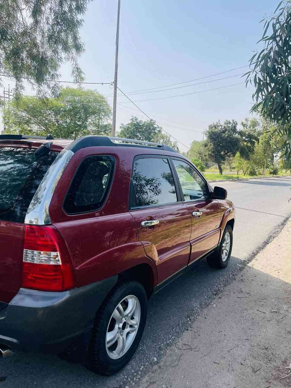 كيه سبورتج موديل ٦
خليجي كفاله من الصبغ والضربه
رقم مييز ٢٠٠٦ قادسيه
كير مكينه حداديه تخم تاير كله جديد استخدام شخصي بسمي رقم نكليزي
سياره جاهزه
السعر ١٢٥ او بيه مجال
مكان السياره حله ورديه خارج ***********
