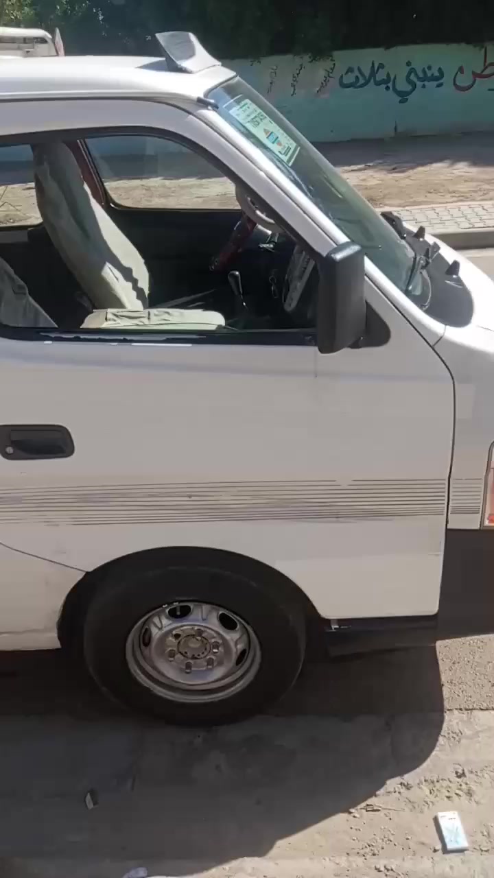 نيسان ناصي بغداد موديل 2010 رقمها جاهزة كير محرك اكسل تايرات خير من الله منضومة غاز بيها تحويل مباشر رقم بغداد بسمي سعر 100اومرواس حسب القناعة مكاني محمودية ***********/************** السيارة بيها صبغ وربع البجم بدون دواخل
