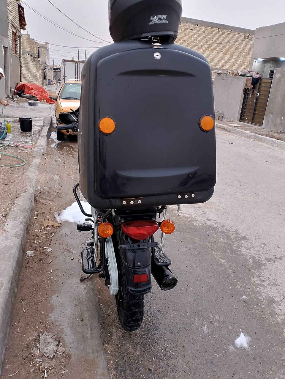 سلام عليكم دراجه بوكسر موديل ٢٠٢٣ كلاسيك اوراق بيها دراجه كامله من كلشي تجفيت جديد شركه مكان شعب السده سعر واحد اوميه بيها مجال بسيط الرقم ***********
