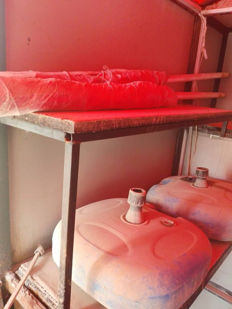 للبيع: ستوتة كافتيريا 🌯🥤
​التجهيزات: مجهزه (طباخات، شوايات همبرغر، ورفوف) 
​الأوراق: أوراقها أصولية وكاملة 100%.
​السعر: مليون و350 ألف دينار وبيها مجال. 
#خاص النجف, العراق


**إذا كنت صاحب هذا الإعلان وتريد حذفه لأي سبب، رجاءا أرسل رسالة إلى الدعم الفني**