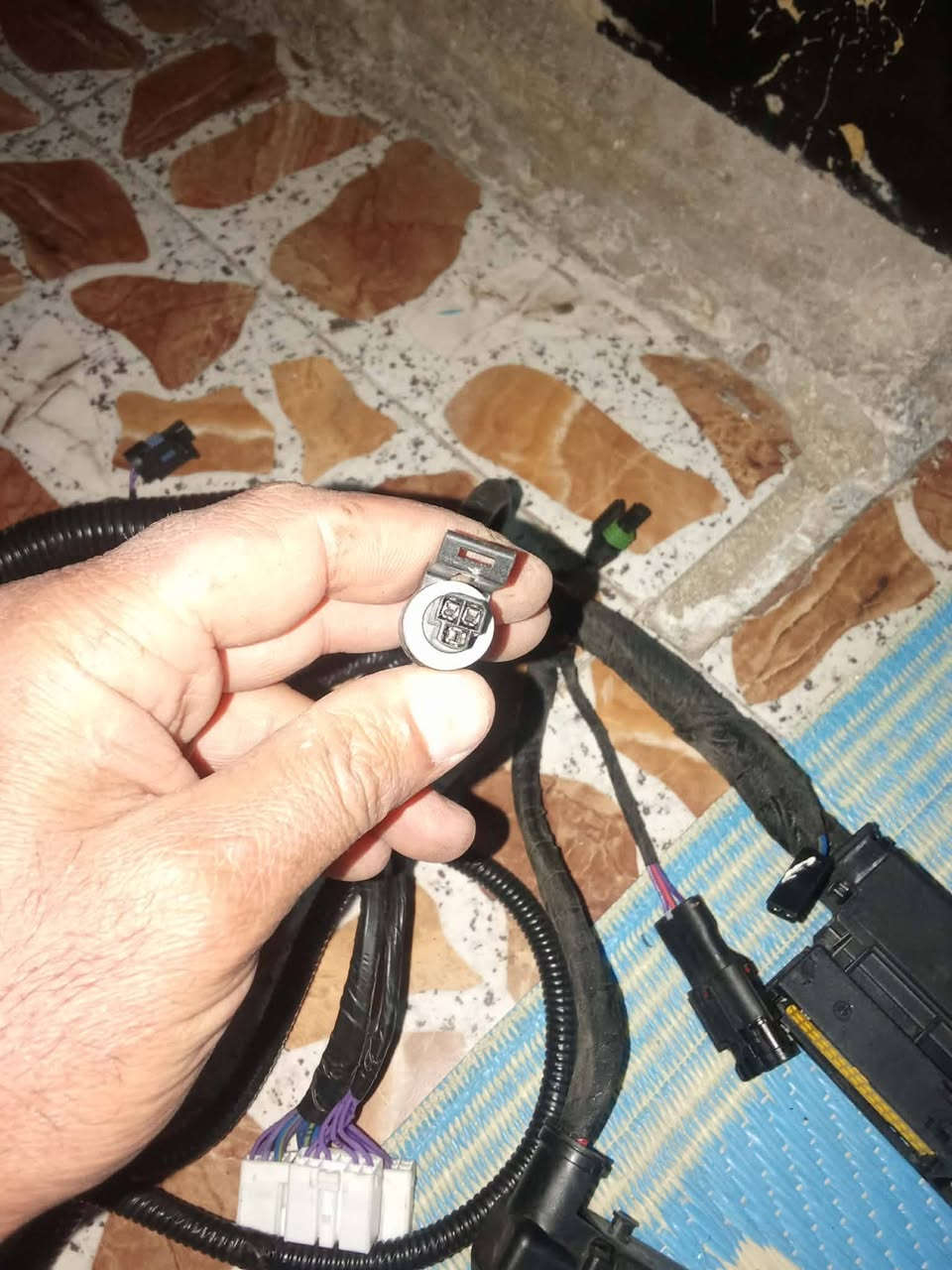 السلام عليكم للبيع ضفيره اوبترا  اصليه خليجي جديده اوتوماتيك العنوان بابل المحاويل ***********  ***********
