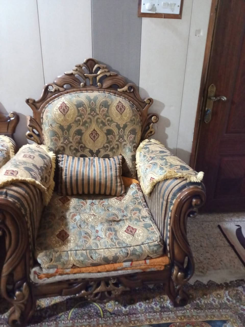 تخم للبيع10مقاعد
العنوان:مدينه الصدر قطاع6
السعر300
رقم الهاتف:***********
