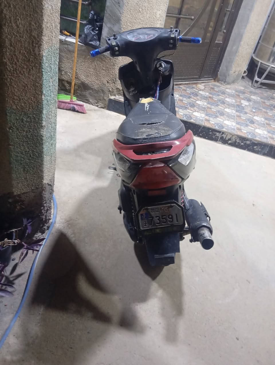 السلام عليكم دراجة ماكس ثعلب 140 دراجة كامله مكملة بس الباتري هابط والكابريتر وصخ دراجة ينرادلها فقط ترتيب بسيط للتواصل ***********
