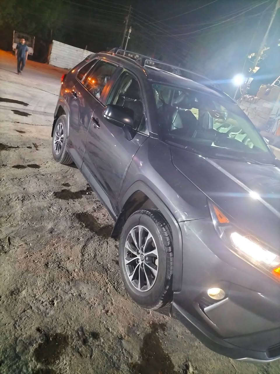 السلام عليكم راف فور للبيع سيارة جاهزة كامله على ايد وحده  تبريد ثلج تدفئه  كامره موديل 2019 ‏
‪0770 716 8028‬‏ سيارة حلوه كامله حداده صدر كامله على اخر حبايه خابر على الرقم والاستفسار مشروع وطني
