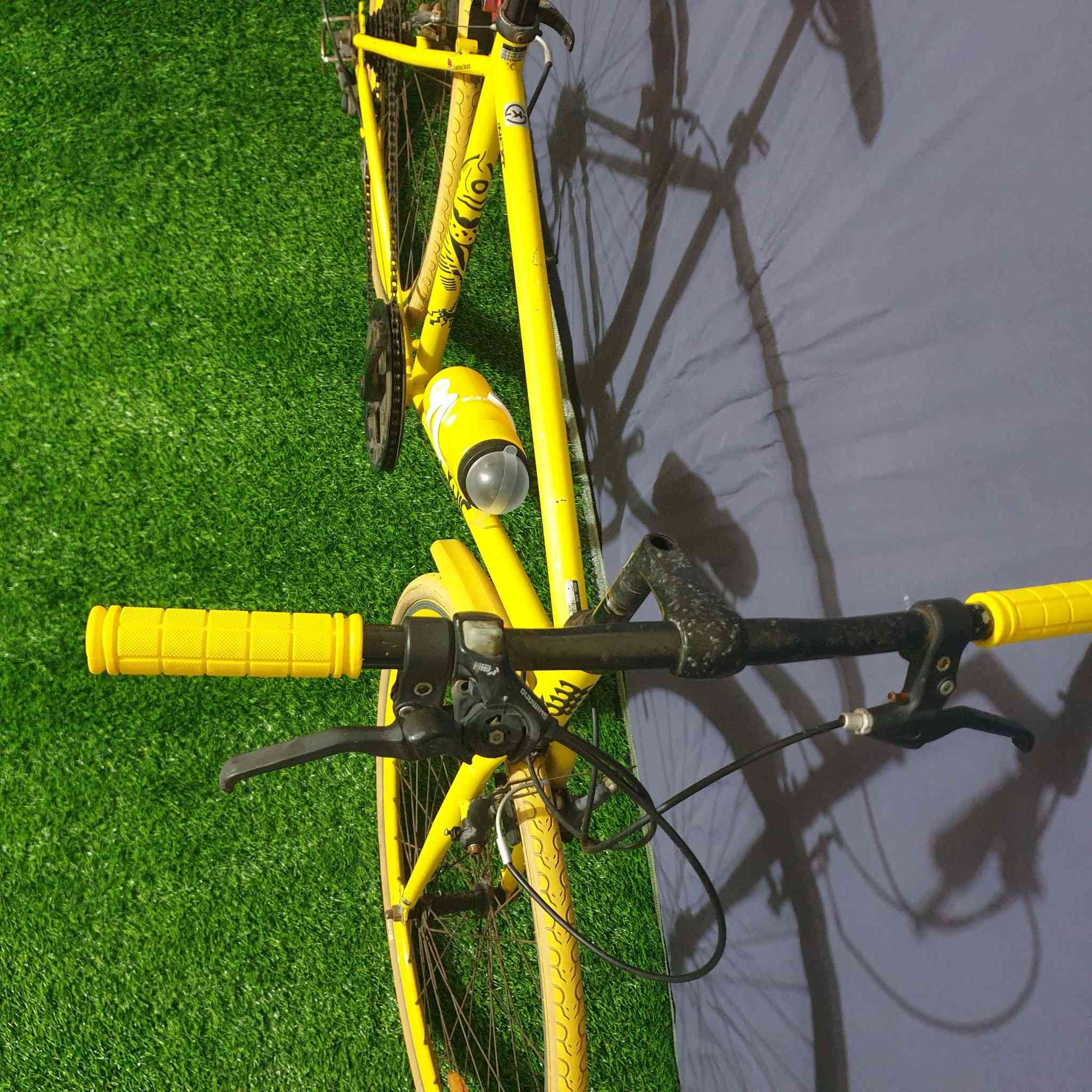 بايك رياضي موديل 700C 
حجم 28
اصلي باله كسر حاويه 
غير مستخدم بالعراق
جاهز بدون اي نقص 
الحاله نظيف
الكير (7) نمره شيمانو اصلي  
السعر 125الف ويوجد توصيل 
هاتف ***********
