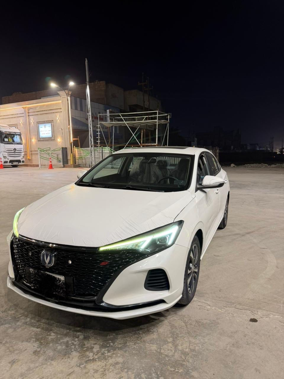 سلام عليكم 
سياره شانجان موديل 2022
خليجي ماشيه 100
فول مواصفات 
فتحه بصمه كشنات جلد
شاشه كأمره تحكم ستيرن 
مكفوله كفاله عامه 
كير ومحرك كفاله صدر أمامي وخلفي جديد 
رقم بغداد 
مكان السيارة بغداد البلديات 
 رقم ***********
