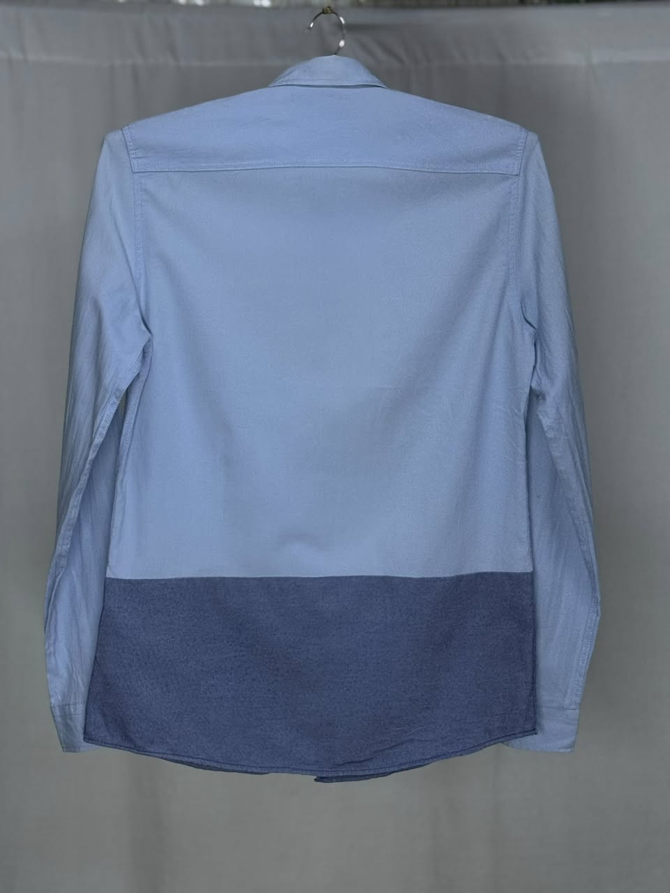 قميص (سوبر كريم)   
القياس  S
النظافه 💯/💯  

يوجد توصيل 🚚 (بغداد -محافظات )
☎️رقم الهاتف :***********

للحجز -دايركت
