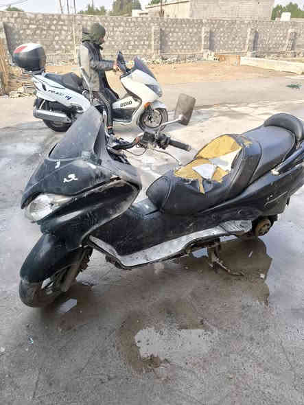 دراجه. فورزه 08. كايمه عوزهه تجفيت.  اوراق اصولي. قبق ل قايش موجود.  كفراته تعبانه بختصار ابيعهه كومت حديد ب 250 لشراي. يخابرني *********** مكان خور لزبير خويسات
