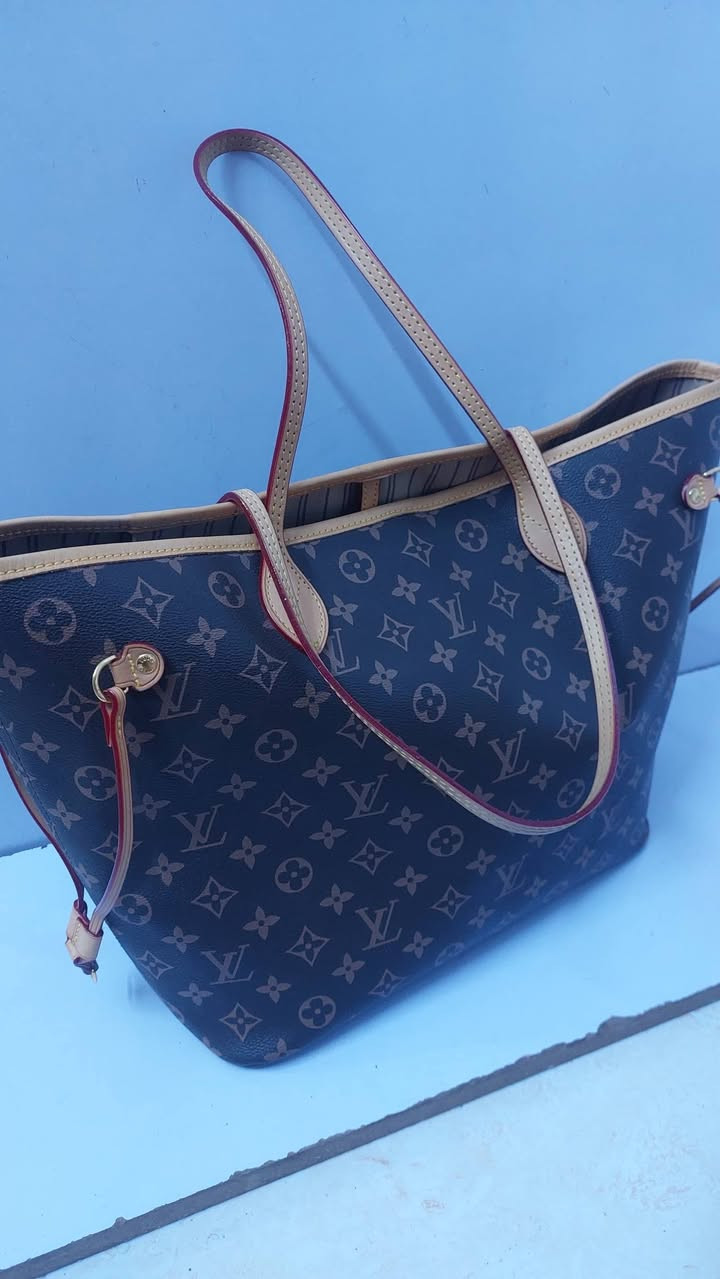 السلام عليكم 
جنط اصليه باركود


**إذا كنت صاحب هذا الإعلان وتريد حذفه لأي سبب، رجاءا أرسل رسالة إلى الدعم الفني**