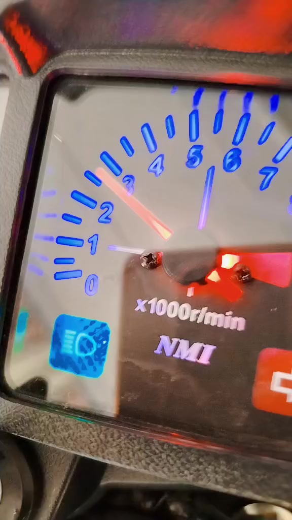 السلام عليكم شباب دراجه موديل 23 شاصي سكنر وتعمير كله شلامجه 26 دراجه برغي ما عايزها كفاله عامه السعر 750 وبيه مجال والشراي بيه خير ويدلل والاتصال على هذا الرقم ***********
