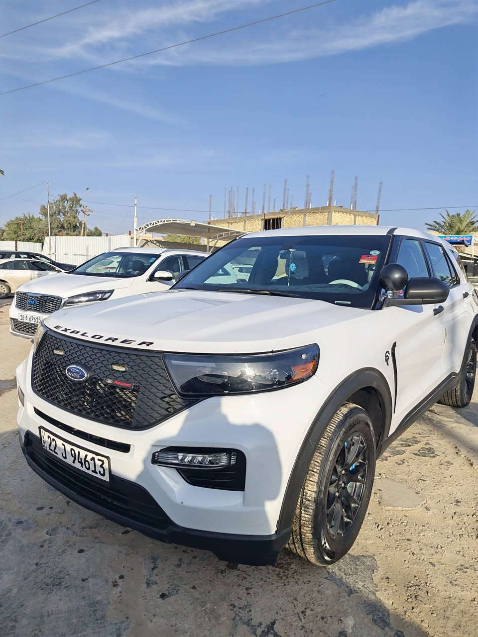فورد اكسبلورر بوليسي موديل 2022
رقم انكليزي شمالي- اربيل
 عداد المسافه : 47 الف اmill حجم المحرك: V6 سلندر 3300  تنفس طبيعي فور ویل AWD
 الضرر : قبق جنطه دواخل مكفوله
وبيها صبغ باب الراكب اثر طخه دراجه
 ايرباكات سليمه المواصفات الاعتياديه معروفه 

🔥✅عليها اضافات حلوه 
📌1-جناح خلفي رياضي 
📌2-بوابات كزوز كاربون فايبر
📌3-هوائيات
📌4-ويل SRT + كفرات فجوج رياضي
📌5-اناره داخليه متغيره الالوان 
📌6-كشنات لونين كرسي السائق والراكب كهرباء
📌7-كامره خلفيه تحكمات ستيرن
📌8-تخم تاير جديد 
📌9-عليها بولش جديد 3مراحل
السياره جداً نظيفه بانزين محسن+ زيت المحرك من شركه MOTUL العالميه 
🌐مكان السياره الديوانية
السعر: 218 وبيها مجال 📍 
للاستفسار اتصال او واتساب✅
 ***********
