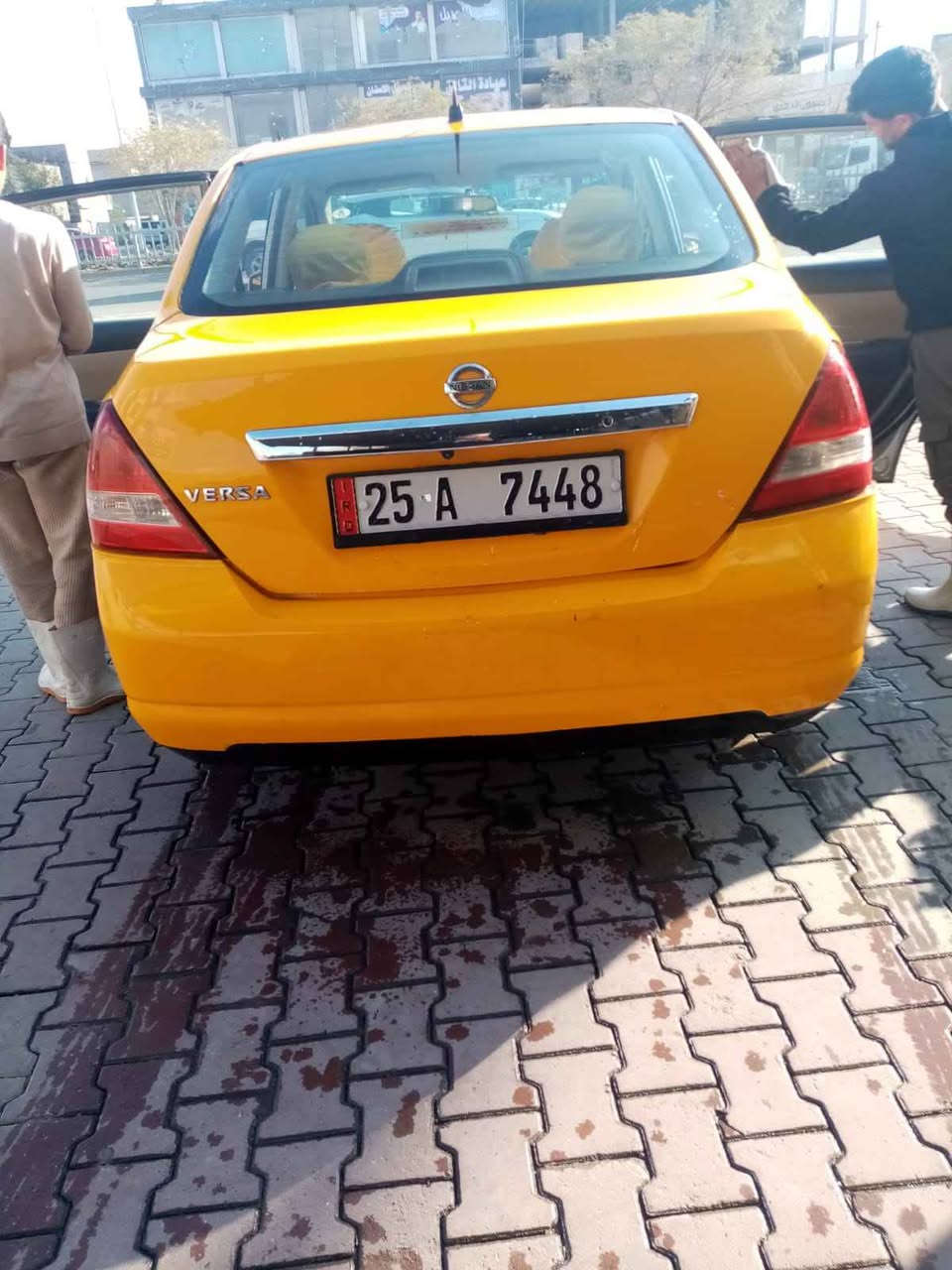 نيسان ڤيرسا تكسي مشروع وطني كركوك أ باسمي رقم انكليزي شاشه ايباد كامره ب100$ شادها قفل مركزي سيارة جاهزه بيها فوك البكلايتات الخلفيه ضرر من أمريكا وبيها باب سكن بدوسه الكير الصبح مينمر كبل D لازم اذبها 1 بعدين بس تمشي شويه ذبها D يرجع طبيعي بس بتشغيله صبح محرك جديد شاده بچيس  *********** كركوك, العراق
