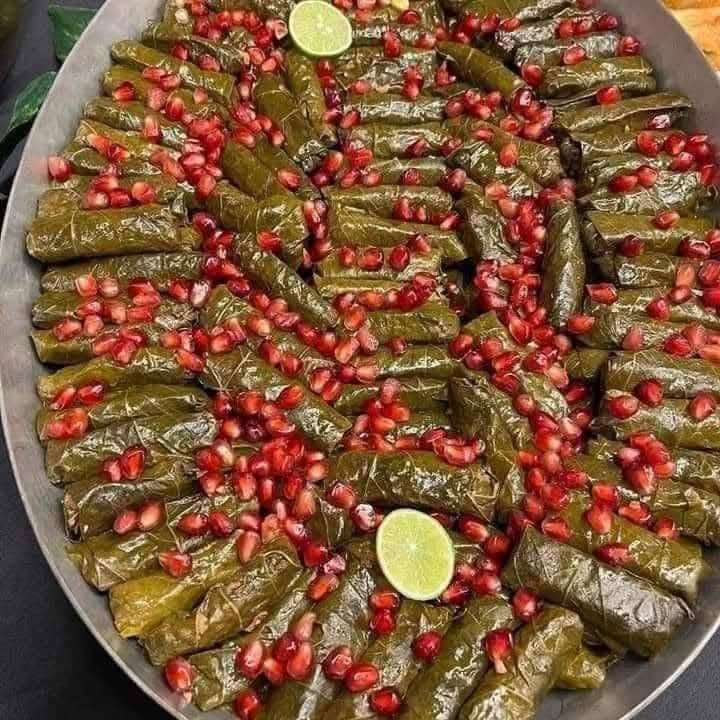 🍃 ورق عنب على الأصول 🍃

ورق عنب محضّر بعناية، بنكهة مميزة تجمع بين #النعناع_الطازج، #وعصير_الرارنج_الطبيعي، #ودبس_الرمان، ليمنحك توازناً رائعاً بين الحموضة والطعم الغني الذي يعشقه الجميع. 😍

طعم بيتي أصيل، ومكونات مختارة بعناية لتصل إليكم بأفضل مذاق ممكن. ❤️

📞 اطلب الآن من مذاق الموصل للأكلات الموصلية واستمتع بنكهة لا تُنسى. 
موبايل *********** + واتساب 

#مذاق_الموصل #ورق_عنب #أكلات_موصلية #طبخ_منزلي #دبس_الرمان #الرارنج #النعناع_الطازج 🍃🍋🍇
