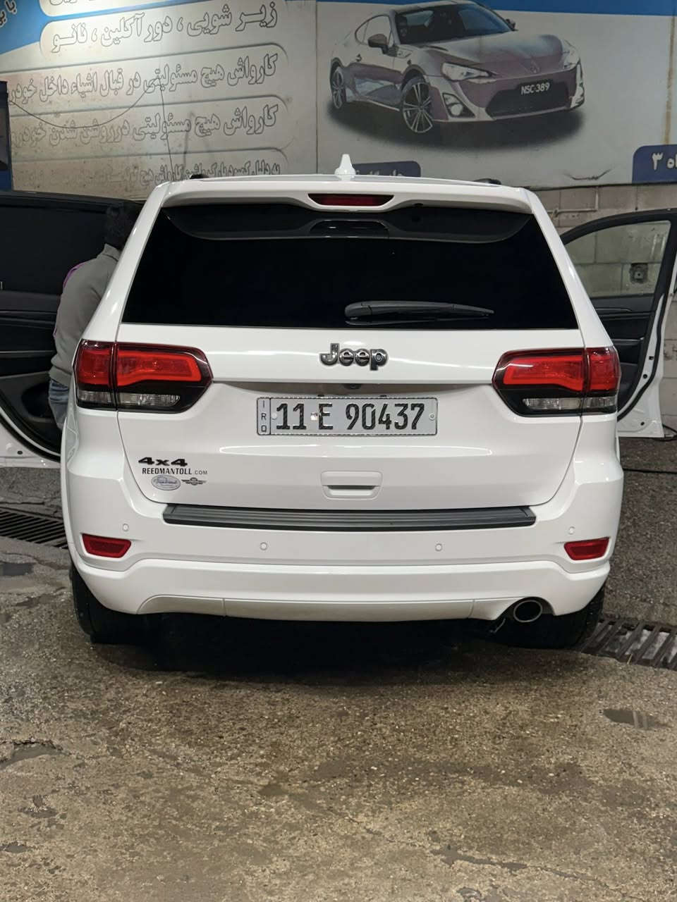 السلام عليكم جيب كراند شيروكي 2020 وارد امريكي 

2020 JEEP GRAND CHEROKEE4X4

المسافة المقطوعة : 39000  

         حجم المكينه : 3.6    V6

الضرر :ربع الجاملغ الخلفي فقط

                   الايرباك : سليم مطاك ولا ايرباك   

#مواصفاتها

1.شاشه

2.فتحه

3.كشنات جلد ومخمل كنتاره

4.كشنات كهرباء

5.ويل كب

6.رادار جانبي وخلفي 

7.لايتات زنون 

8.هيتر بالاستيرن والمقاعد 

9.بكلايت لد

10.حساسات خلفيه 

11.تشغيل عن بعد

12.اشاير بالمري مع رادار

13.بصمة ابواب

14. مرايا عاكس ضباب

15.رادارات خلفي وجانبي 

16.كامرا خلفيه

17.هيترات بالكشنات

18.قطعتين تبريد

19.خمسه  راكب

20.بصمه

رقم بغداد بسمي

تفاصيل اكثر هذا رقمي بي واتس اب *********** تحياتي 

مكاني كربلاء

