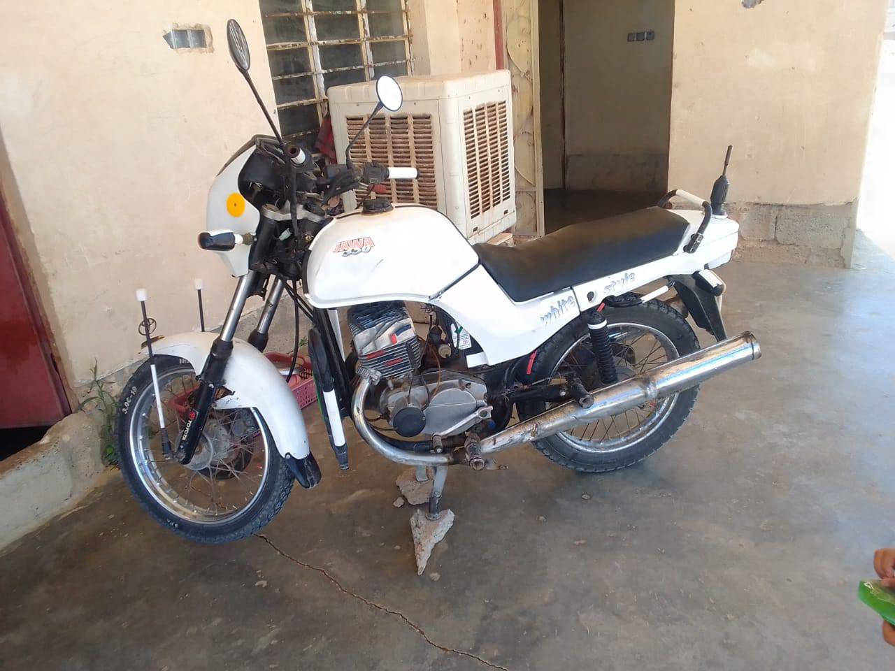 السلام عليكم جاوه للبيع موديل 2002 كهرباياتو كلها شقاله محرك خير من الله تايرات جدد السعر خاص رقم *********** مكاني كركوك الحويجه
