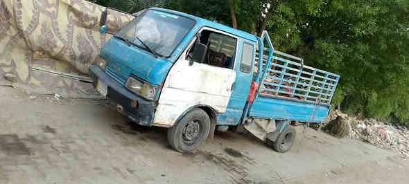 السلام عليكم كيا حمل للبيع موديل 94 رقمها نجف هويه ثاني يوم مكينه وجير جدد مكانه نجف سعر 27 وبيها مجال للشرايه ***********
