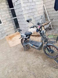 مطور شحن • قطع غيار • دراجات كهربائية