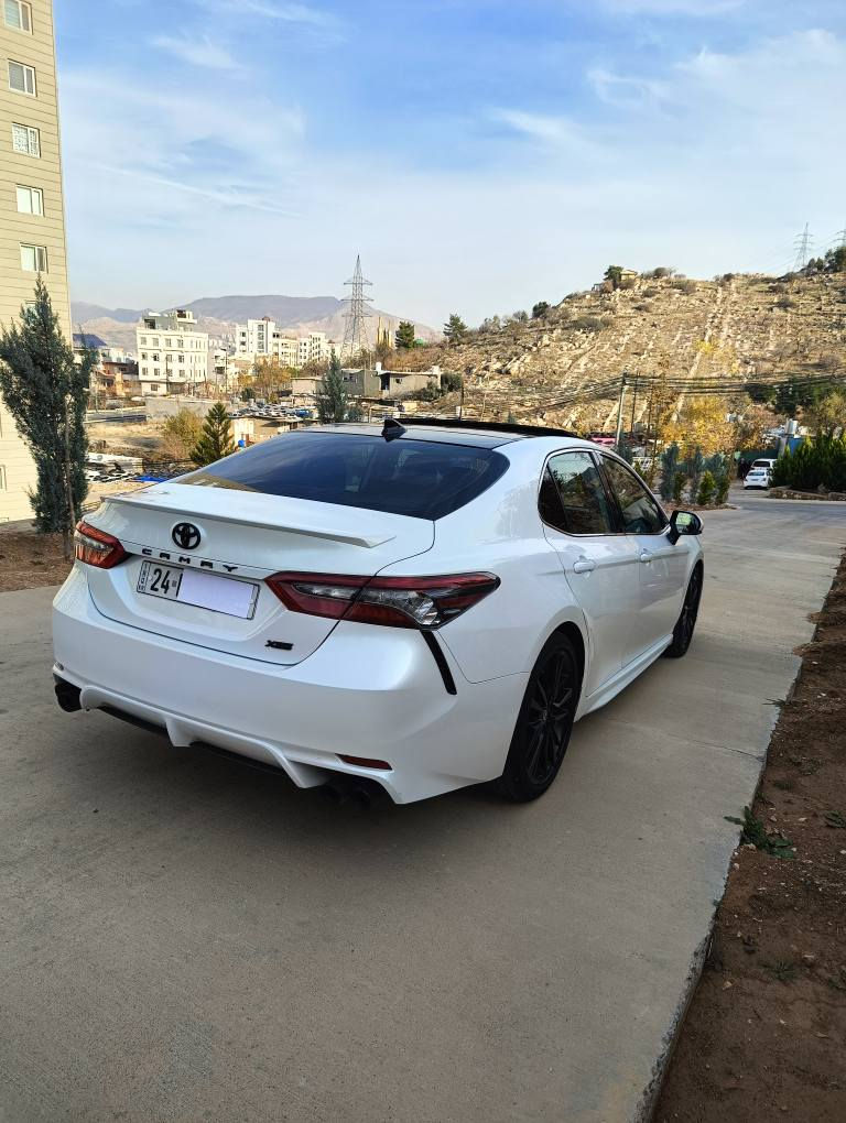 بیع او مراوسە حسب القناعە 
تویوتا کامری مدیل 2022 ماصفات 
امریکی XSE فول ماصفات محرک
4 سلندر 2.5 و بشرط 84 الف ماشی 
رقم شاسی موجود فقد بونت صبغ 
سعر 245 ورقە و بیها مجال مکان دهوک
واتساب کورک *********** دهوك, العراق
