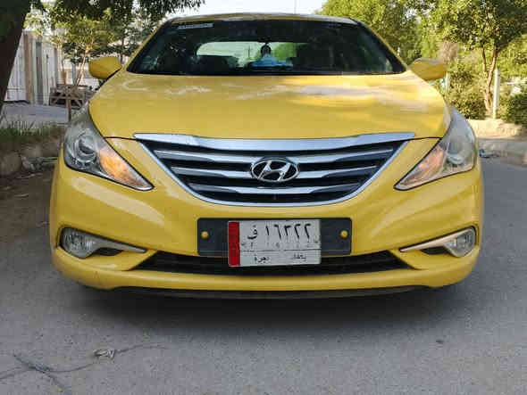 سوناته موديل 2013  مكينه و كير و حداديه و تبريد كفاله وارد امريكي بيه تبديل بابين رقم بغداد تحويل مباشر  السعر  86  وبيه مجال بصيط حجم المحرك 2400  

‭0776 463 8092‬
