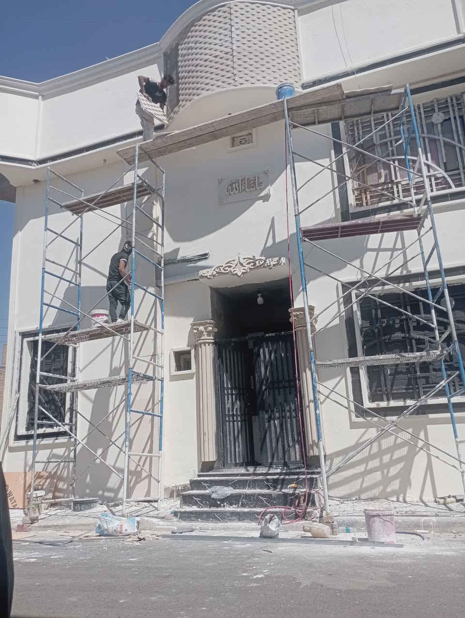 خلفة البخ سمنت جص بورك واجهات كوبلا تقطيع وجهات حسب الطلب مع وجود كادر باسعار مناسبة ***********
