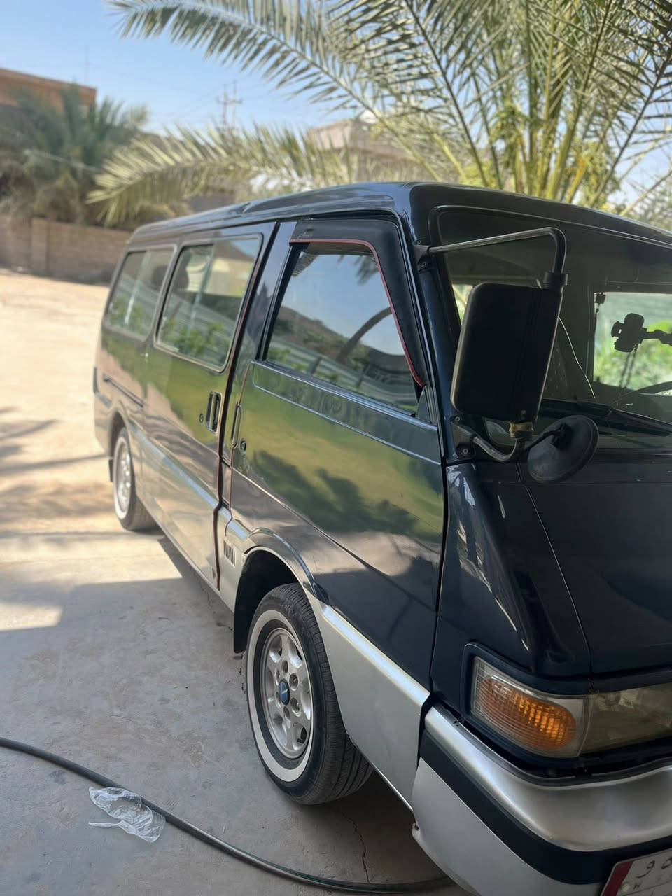 السلام عليكم بستة موديل 94 شكل 95 تعمير جديد مكينة مجفت جديد من دون ضربة سيارة حلوة ونظيفة عرض 55 وبيها مجال بسيط الشراي يتواصل ع الرقم الآتي ‭0772 138 7235‬
