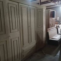 بيبان خشب • غرف نوم خشب • شغل درجة اولى