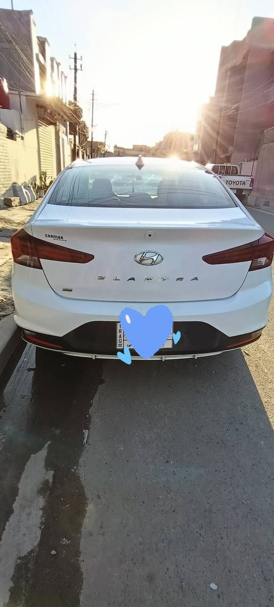 سلام عليكم الانترا موديل 2019 أمريكي حادثهه وسونارهه معروض امامك بالمنشور كير ايتي مكفول مكينه 2000دوش مكفوله  رقم بغداد ماشيه 143  الاستفسار ***********
