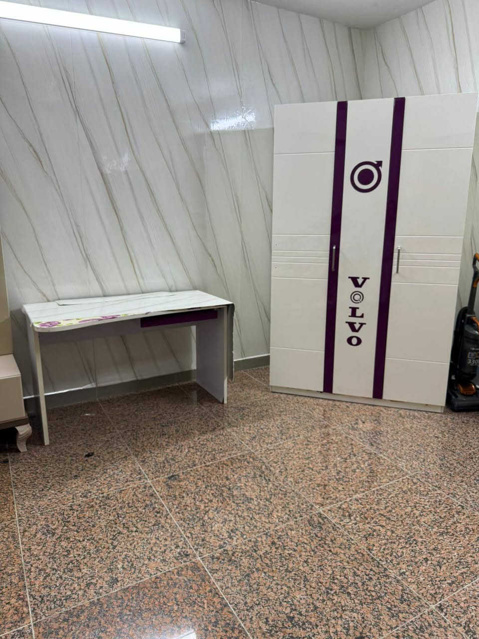 تخم ملكي 10مقاعد كلش نضيف غرفه تركي للستفسار ع رقم ***********
