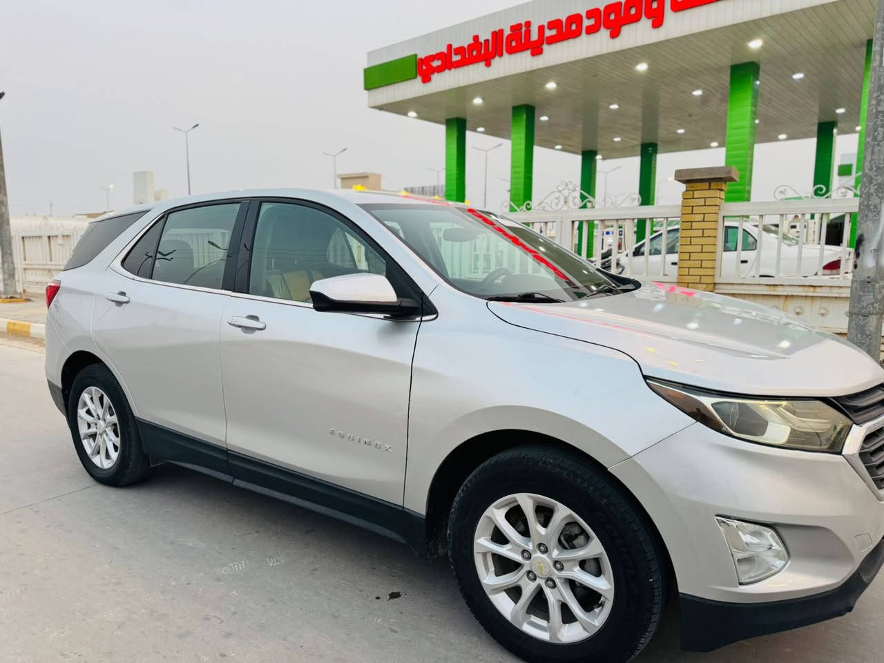 السلام عليكم شوفرليت ايكوينكس 2020
مواصفات LT 

ماشية ٦١ الف ميل
الحادث بنيد وجاملغ وصبغ قليل بالباب وره السائق

المواصفات :

 بصمة  / تشغيل عن بعد / شاشة كبيرة / رادار جانبي  وامامي/ كرسي كهرباء / هندبريك دكمة / LED امامي / جنطة كهرباء / حساسات  خلفية/ تحكم ستيرن / كروس سرعة / بلوتوث / اواكس / قطعتين تبريد / اطفاء ذاتي / محرك 1500 تيربو

للاستفسار 
***********
