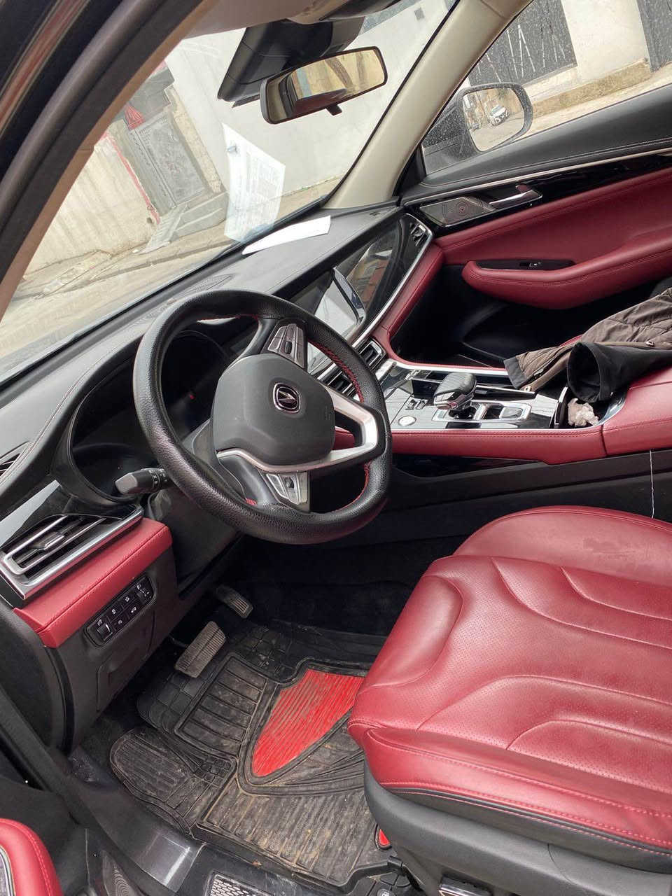 Changan cs85 
٣٤٠٠٠کم ڕۆشتوە 
زەمانی شەریکە
٢٠٢٢ 
بەس ئەو قوپاویەی سنوقی هەیە کلینە
*********** بنجوين, السليمانية
