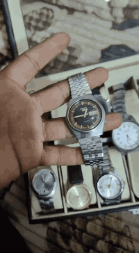 منقول 🚨#

شلعة ساعات توجد فيها ٣ قطع اصليه ثنين سايكو وحده منهن نادره اوتوماتيك ولباقيات هدايا مع القطع تحتوي ١٢ قطعه  سعر الشلعه الكلي 180 شامل التوصيل ✅✅✅

***********
