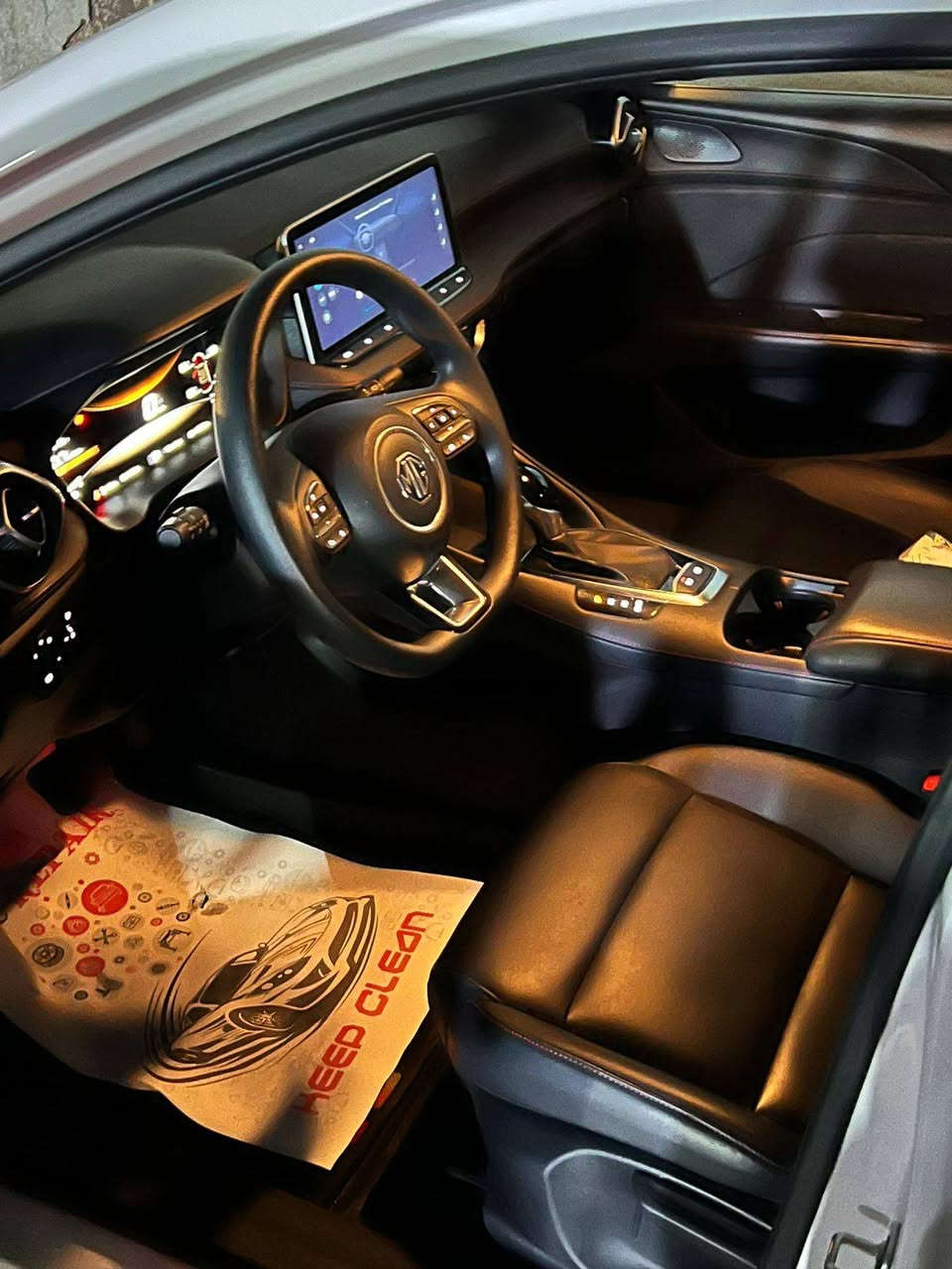 السلام عليكم
ام جي جيتي 5 موديل 2025 فول الفول 
رقم سليمانيه تريد وكاله تريد تحويل وبأسمنى
كير اوتماتيك
بصمة ابواب وتشغيل
اربع كامرات
فتحه سلايت
وبعد هواي مواصفات
ماشيه 12500 كم
سياره بيها رصعه وشخط بلجاملغ الخلفي موضح بلصور
مكان السياره بغداد الكرخ
السعر 118 $ ورقه 
*********** يوجد واتساب
