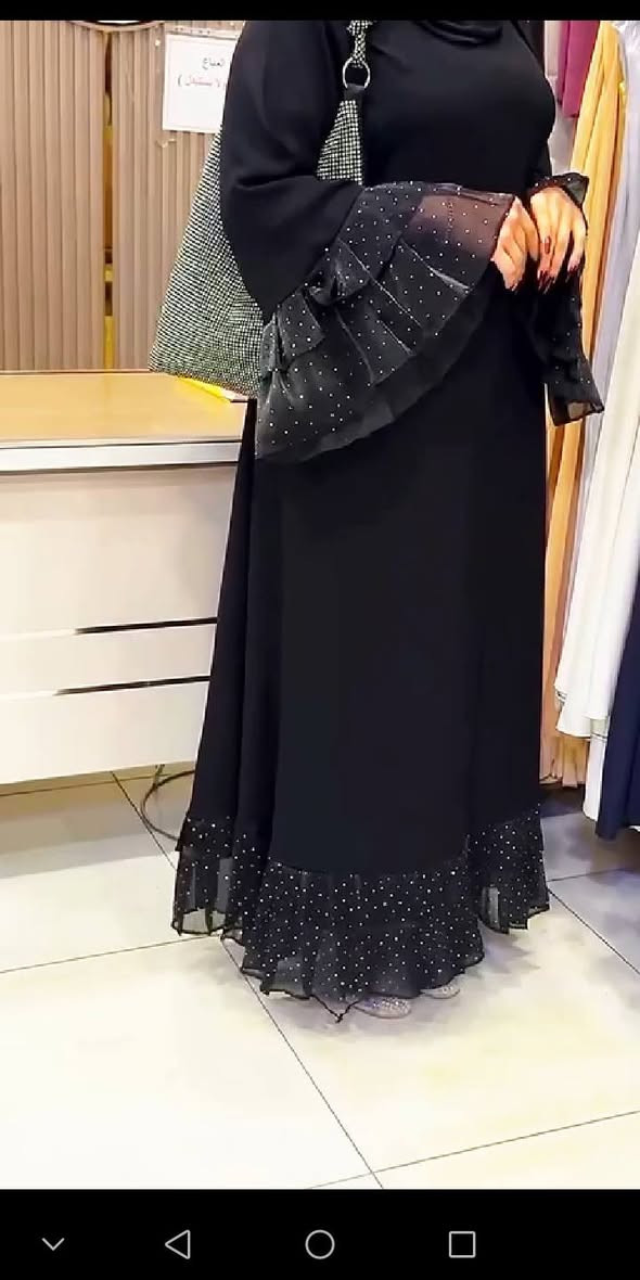 عباية بهالهيبة والسواد ميتكرر 🖤

أناقة هادئة بتفاصيل راقية ♣️
عباية خامة القماش كريب فاخر ولمسة شيفون منقط بستراس تخلي الإطلالة ملكية بكل خطوة 👑😍 

القياسات / S / M / L / XL / XXL / XXXL / 

🚘يوجد خدمة توصيل لجميع محافظات العراق 🚘


**إذا كنت صاحب هذا الإعلان وتريد حذفه لأي سبب، رجاءا أرسل رسالة إلى الدعم الفني**