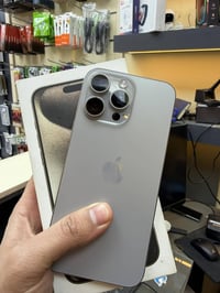 16 pro max ماستر بطارية 93  ذاكرة 256  نظافه 1000  بغداد  07713047659