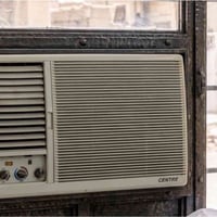 مكيف • ٢ طن • شغال